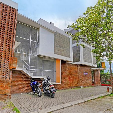 Super Oyo 2190 Alamanda 7 Syariah Бандунг Екстериор снимка